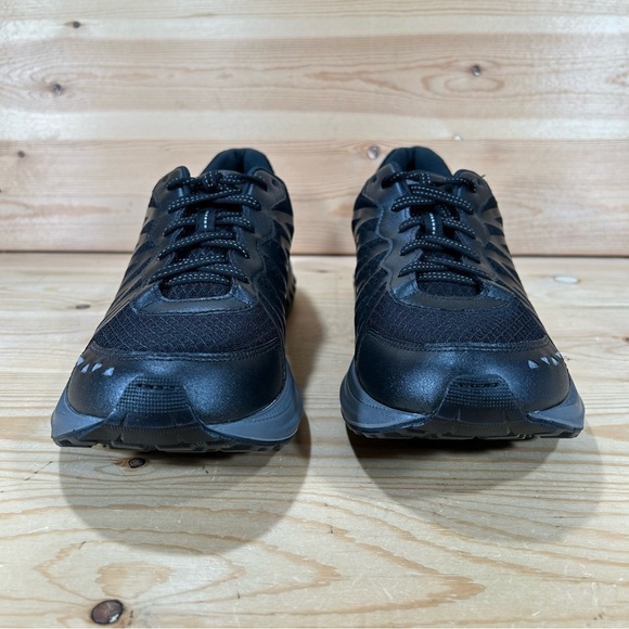 NWOB SAS Pursuit Vibram Lace Up Sneakers
Stability 
Men’s D width 
Black/Black - Picture 3 of 8